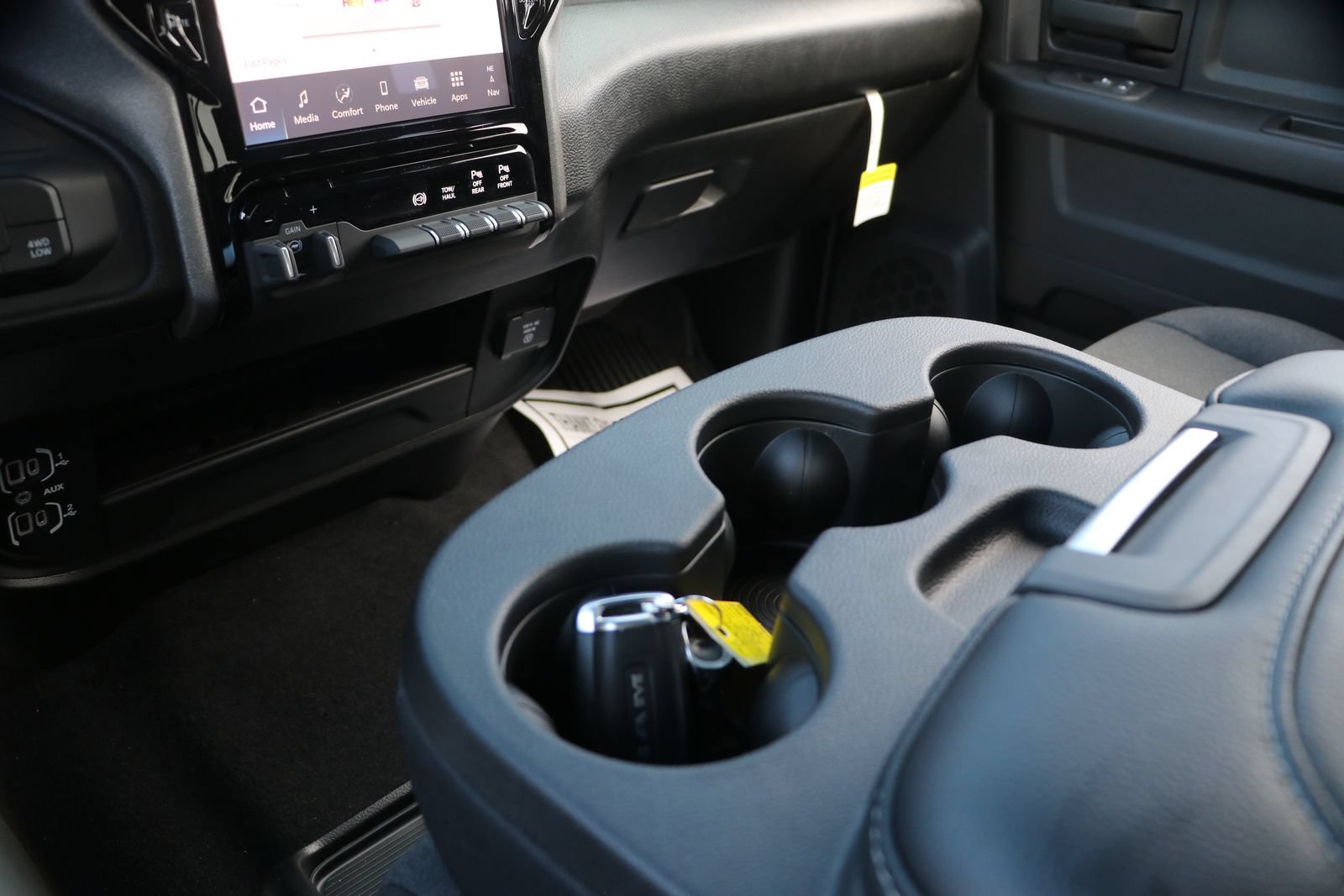 New 2026 RAM 2500 Tradesman AWD/4WD image 25