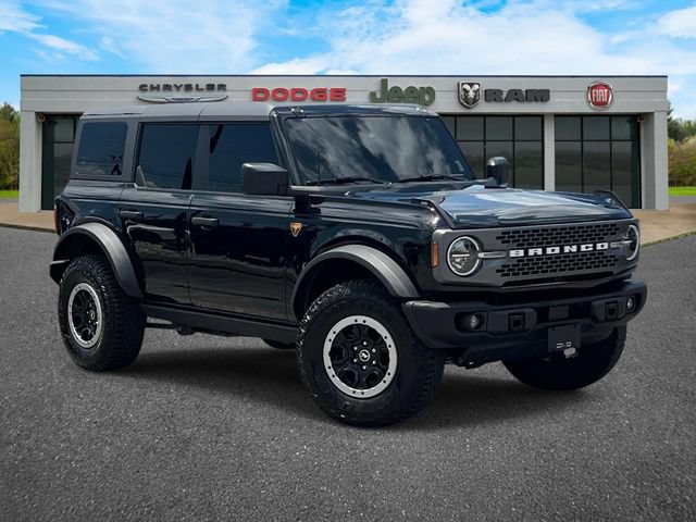 Used 2023 Ford Bronco Badlands w/ Sasquatch Package AWD/4WD image 1