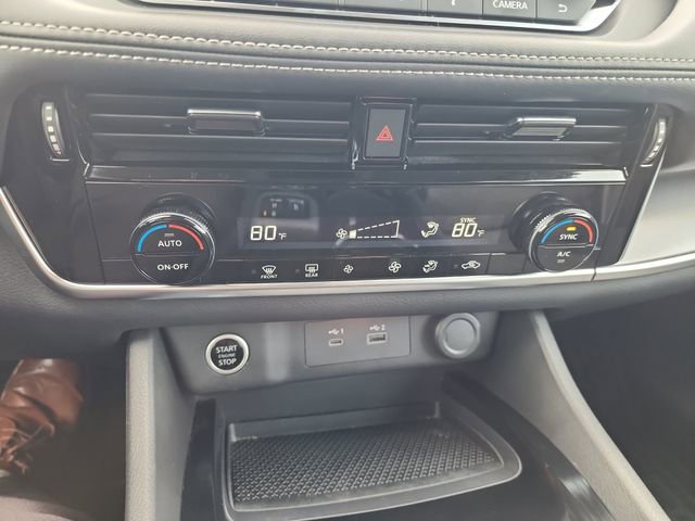 Used 2021 Nissan Rogue SV image 23