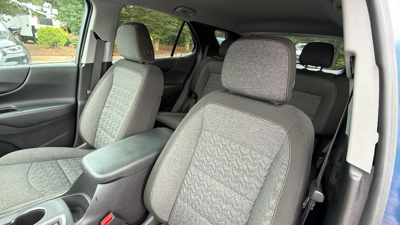 Used 2024 Chevrolet Equinox LT AWD/4WD image 17