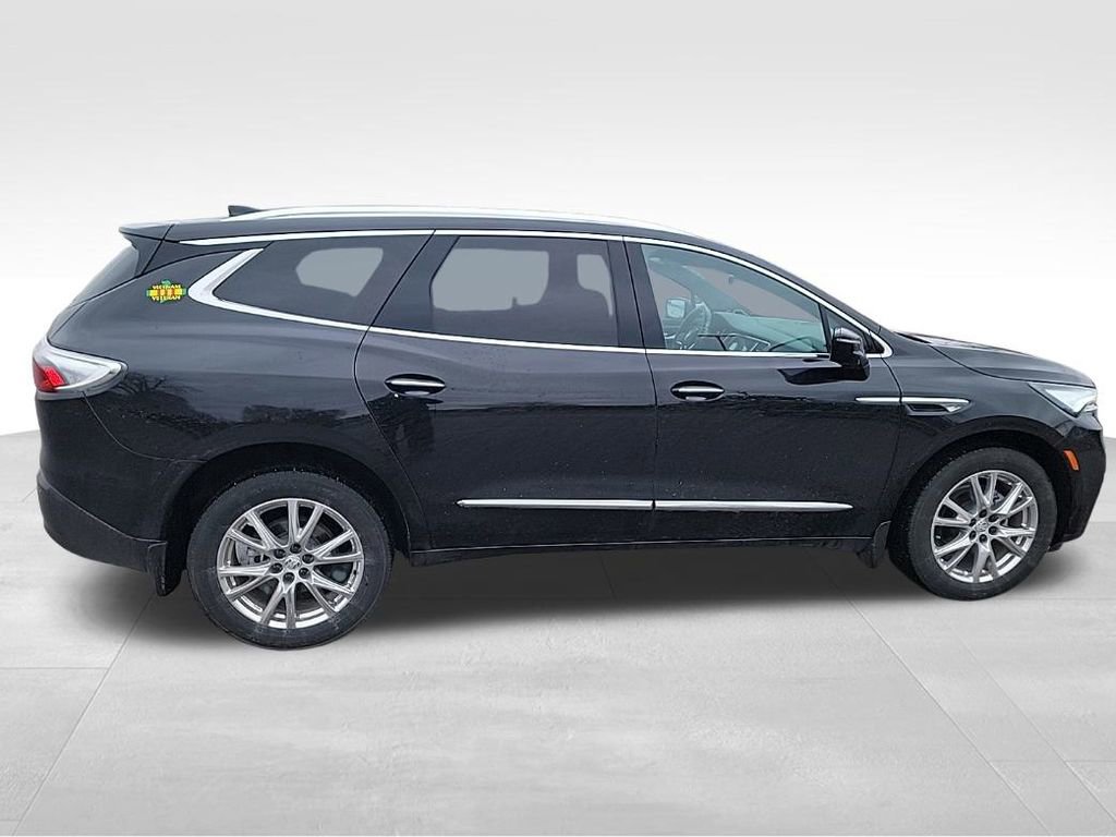 Used 2024 Buick Enclave Essence w/ Experience Buick Package image 18