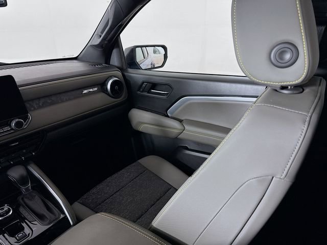 Used 2024 Chevrolet Colorado ZR2 image 25