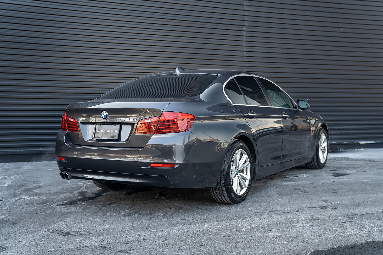 Used 2014 BMW 528i xDrive Sedan AWD/4WD image 29