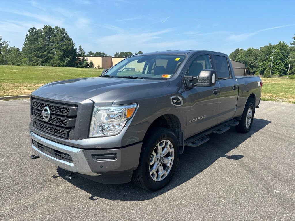 Used 2024 Nissan Titan SV w/ SV Convenience Package AWD/4WD image 3