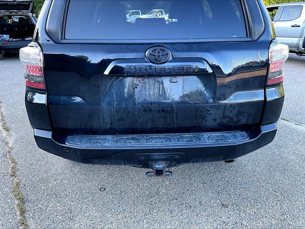 Used 2021 Toyota 4Runner SR5 Premium w/ Moonroof Package AWD/4WD image 10