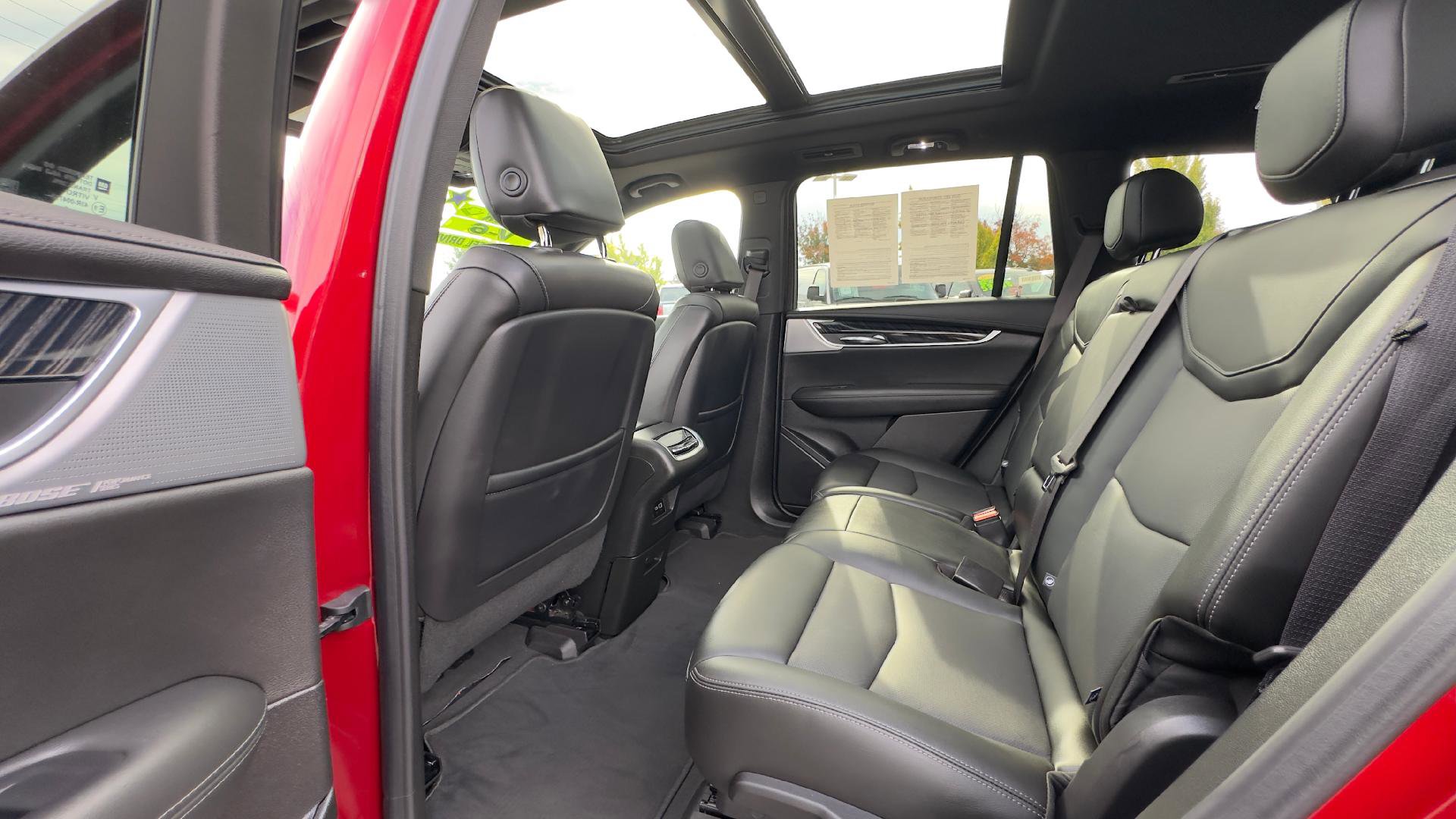 Certified 2024 Cadillac XT6 Premium Luxury image 8