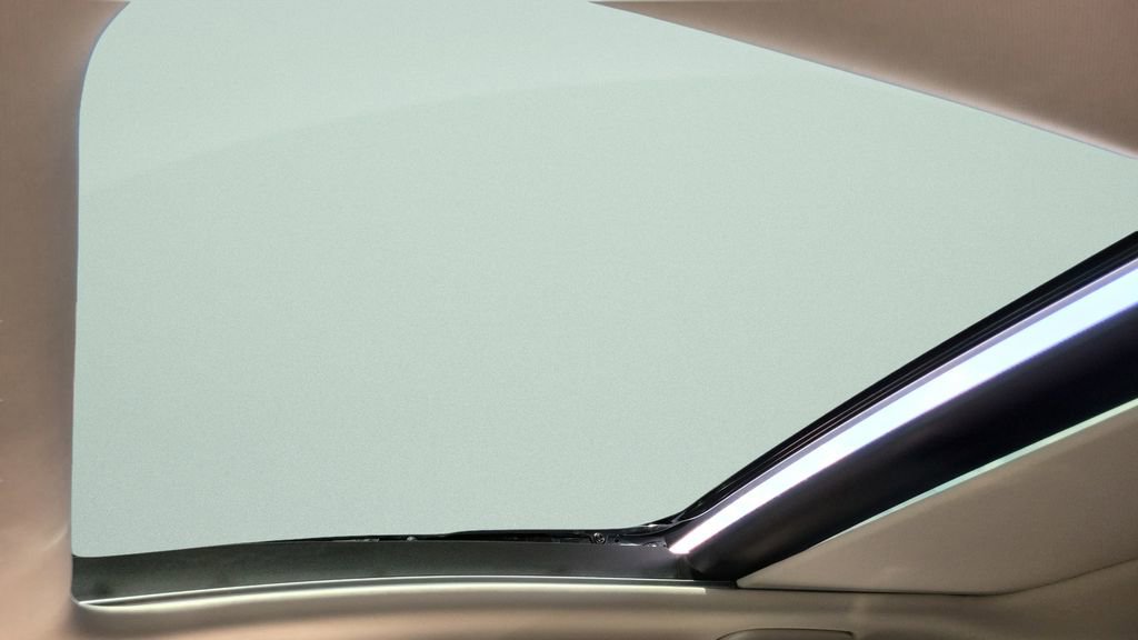 Used 2025 Kia Sportage EX w/ Premium Package image 17