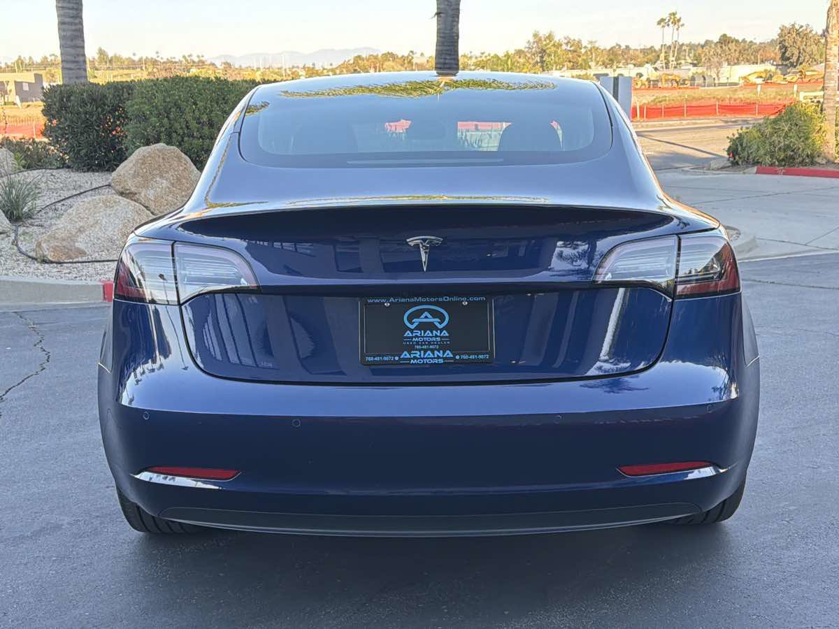 Used 2018 Tesla Model 3 Long Range image 12