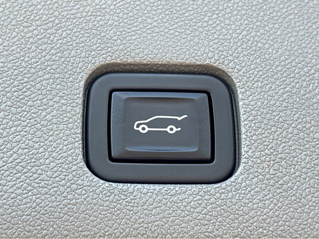 Used 2022 Cadillac XT6 Premium Luxury AWD/4WD image 24