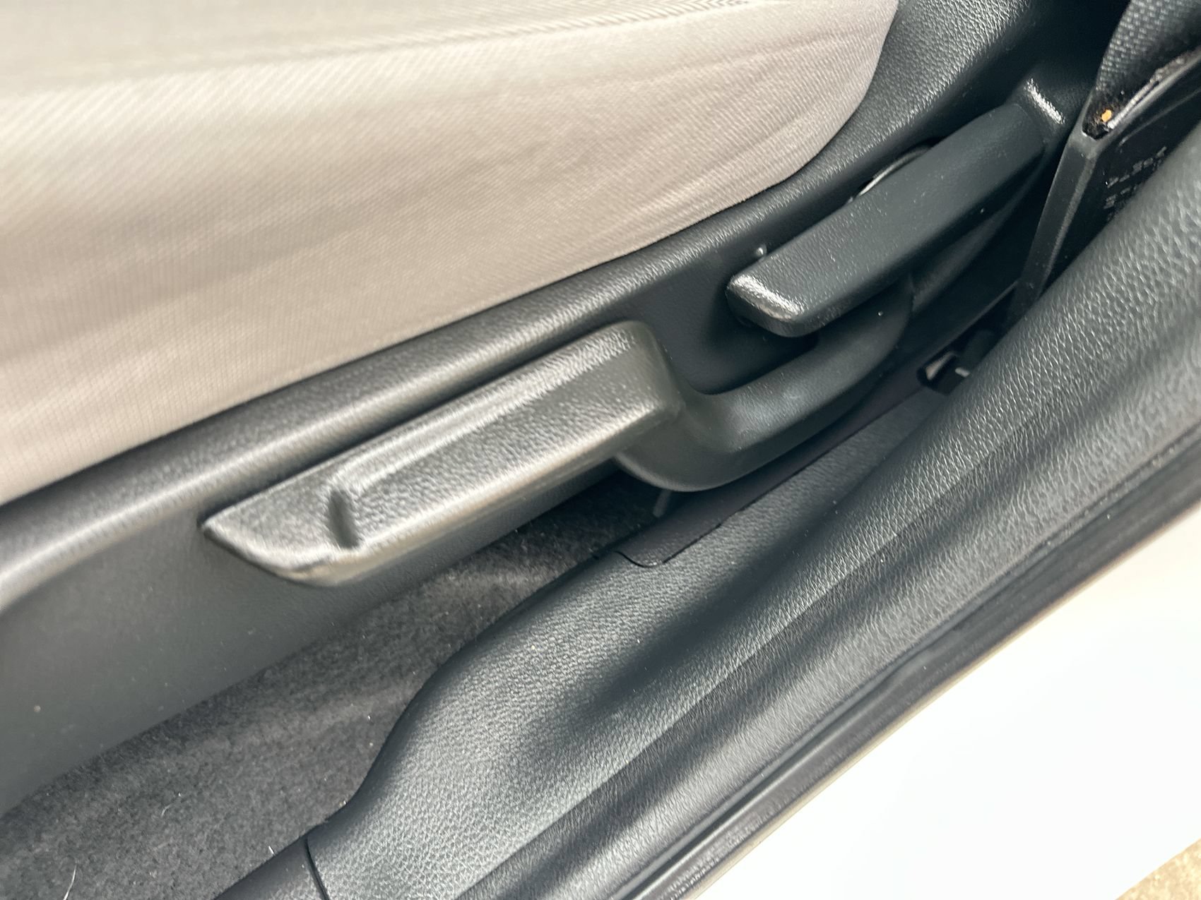 Used 2016 Honda HR-V EX image 12