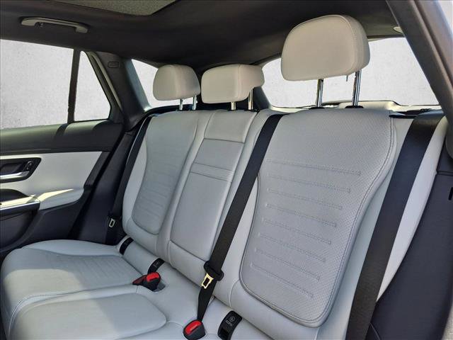 New 2026 Mercedes-Benz GLC 300 4MATIC image 16