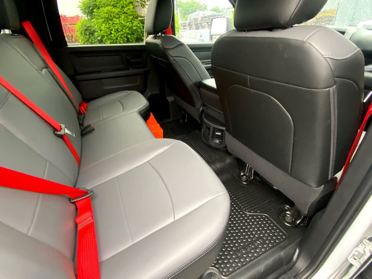 Used 2024 RAM 3500 Tradesman w/ Safety Group image 21