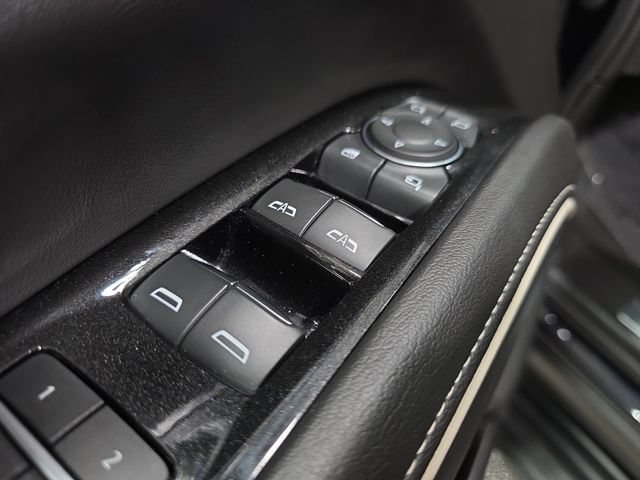 Used 2023 Cadillac Escalade ESV Premium Luxury AWD/4WD image 23