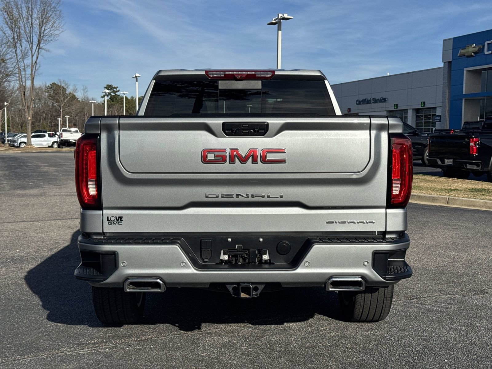 Used 2025 GMC Sierra 1500 Denali w/ Denali Reserve Package AWD/4WD image 9