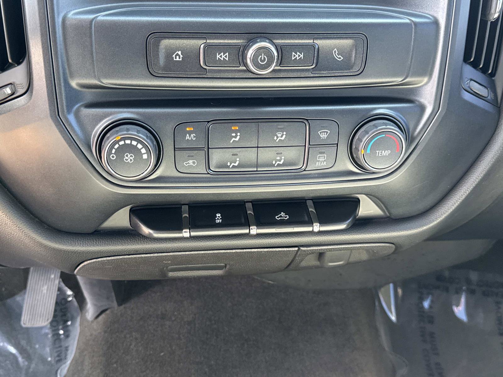 Used 2018 Chevrolet Silverado 1500 Custom w/ Custom Value Package RWD image 22