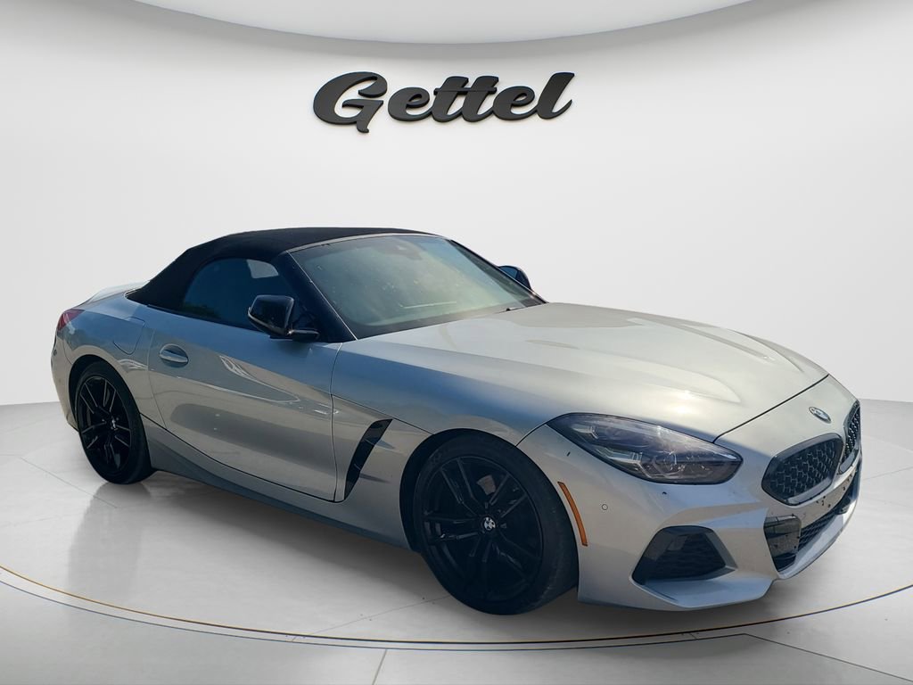Used 2022 BMW Z4 sDrive30i w/ Premium Package 2 RWD image 2