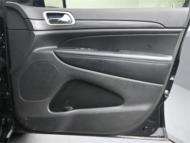 Used 2022 Jeep Grand Cherokee Laredo X image 20