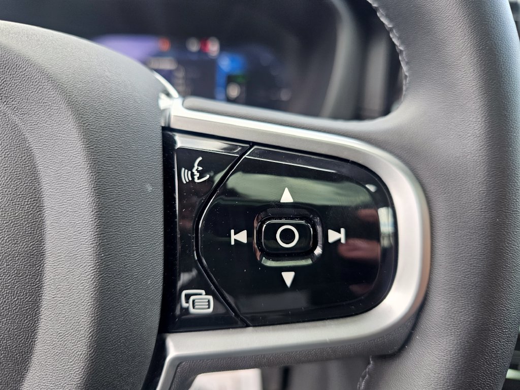 Certified 2026 Volvo XC60 T8 Ultra AWD/4WD image 19