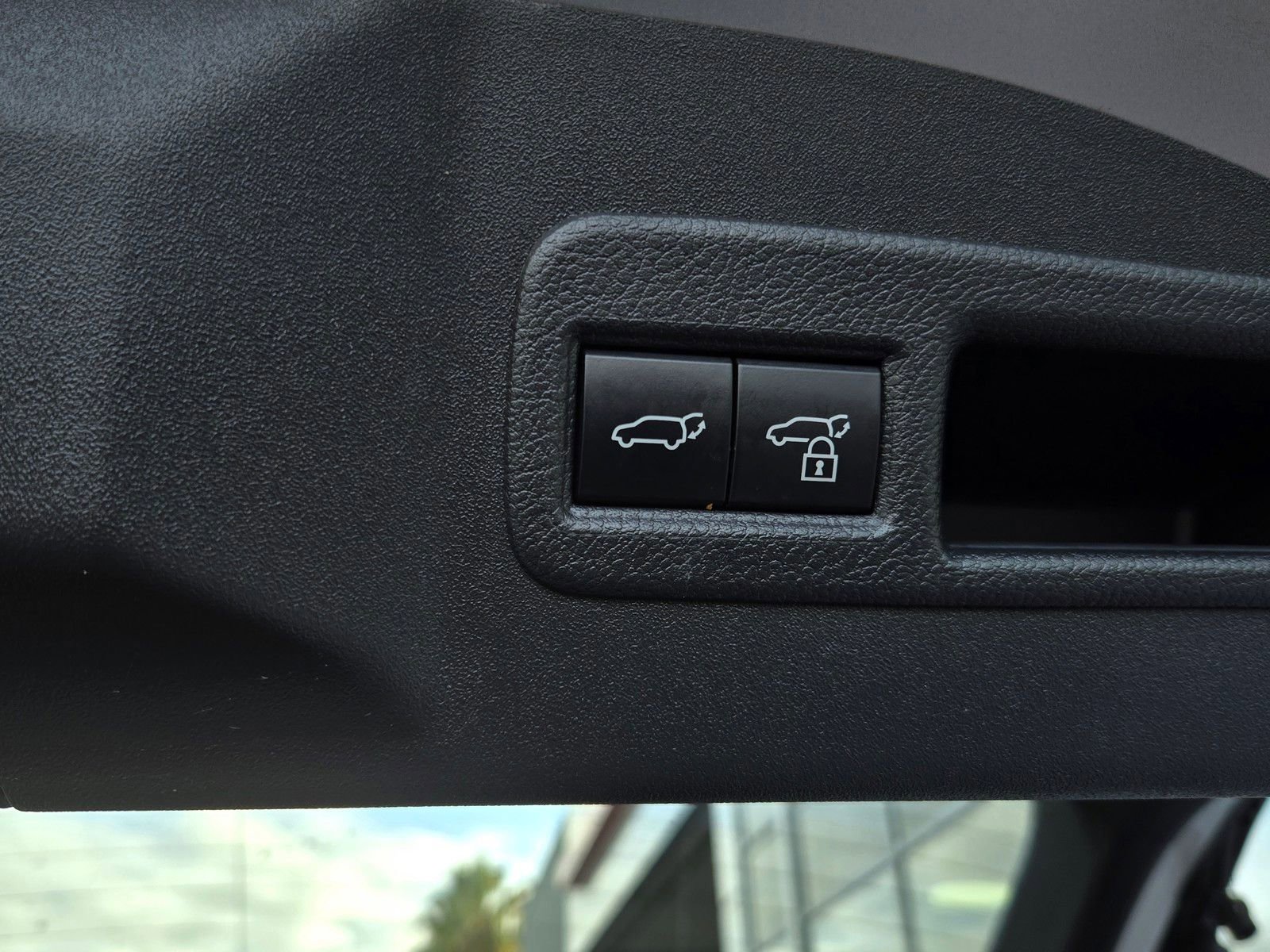 Used 2024 Toyota bZ4X Limited image 25