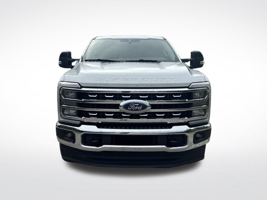 Used 2026 Ford F250 Lariat AWD/4WD image 3