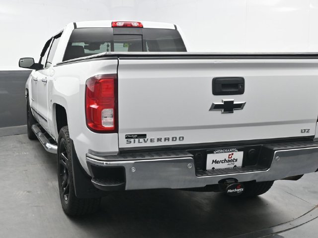 Used 2018 Chevrolet Silverado 1500 LTZ w/ Sport Package AWD/4WD image 5