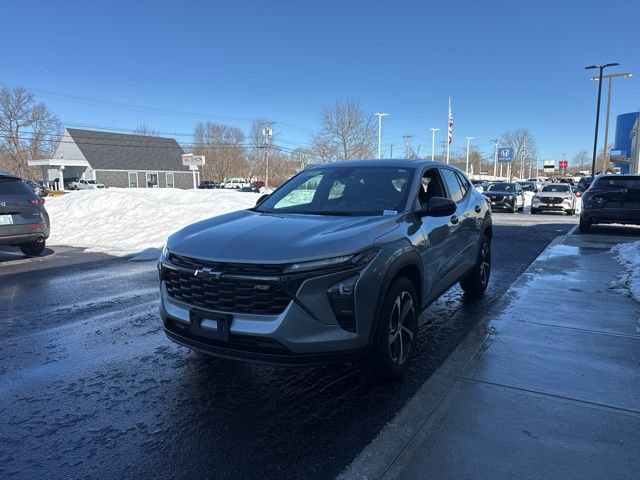 Used 2024 Chevrolet Trax RS w/ Sunroof Package image 6