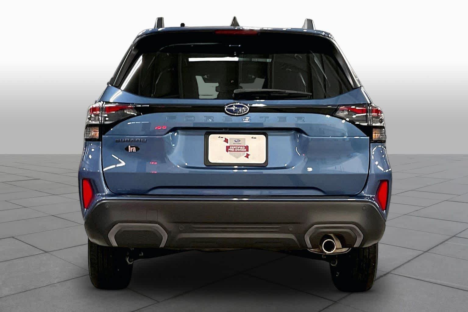 Used 2025 Subaru Forester Limited AWD/4WD image 5