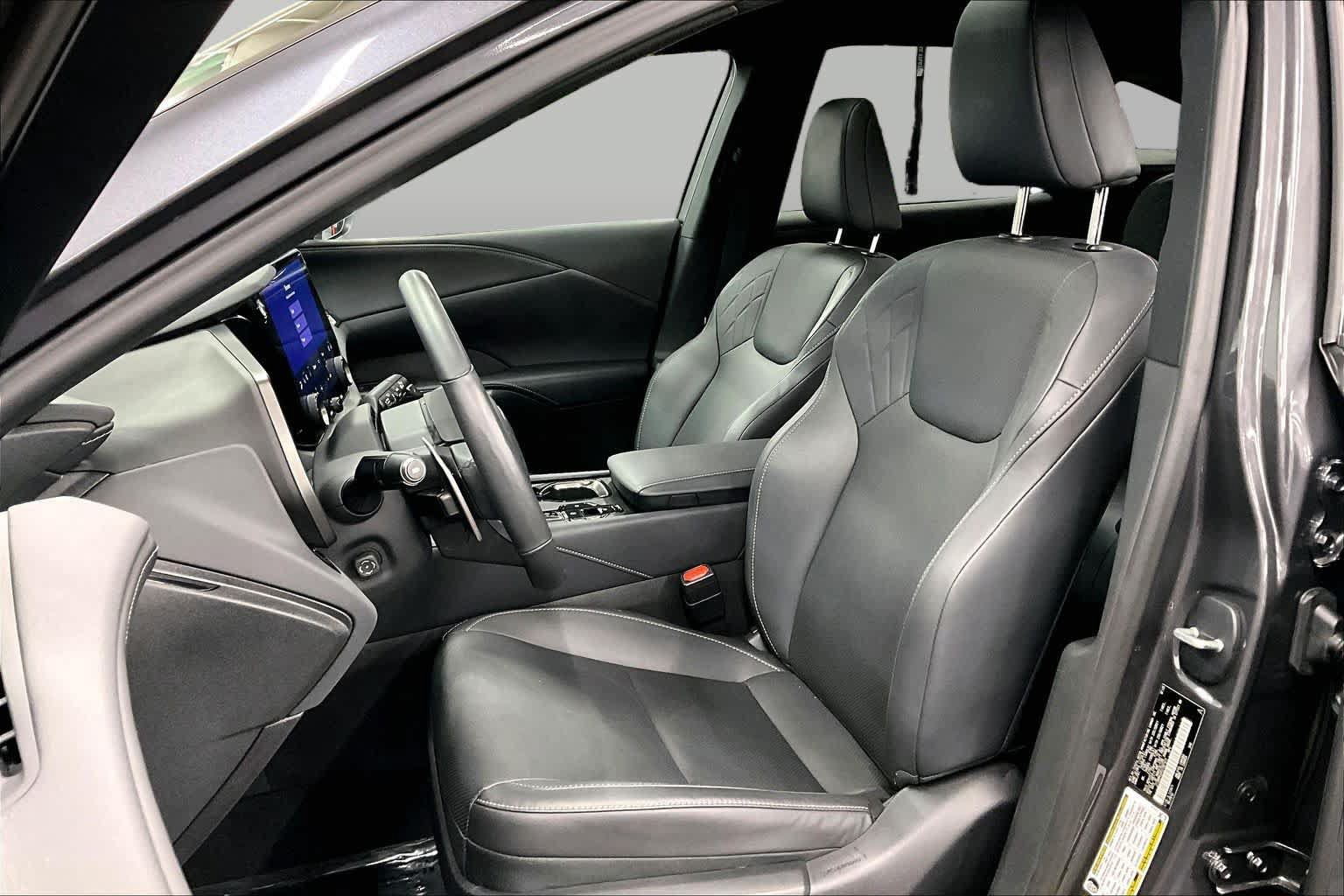 Used 2025 Lexus RX 350h AWD/4WD image 8
