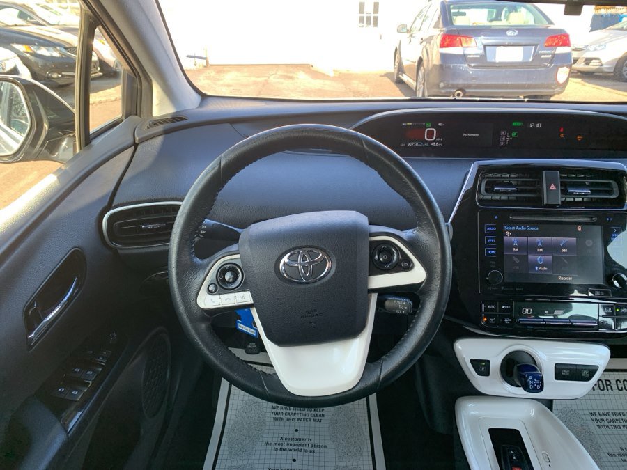 Used 2016 Toyota Prius Three image 16