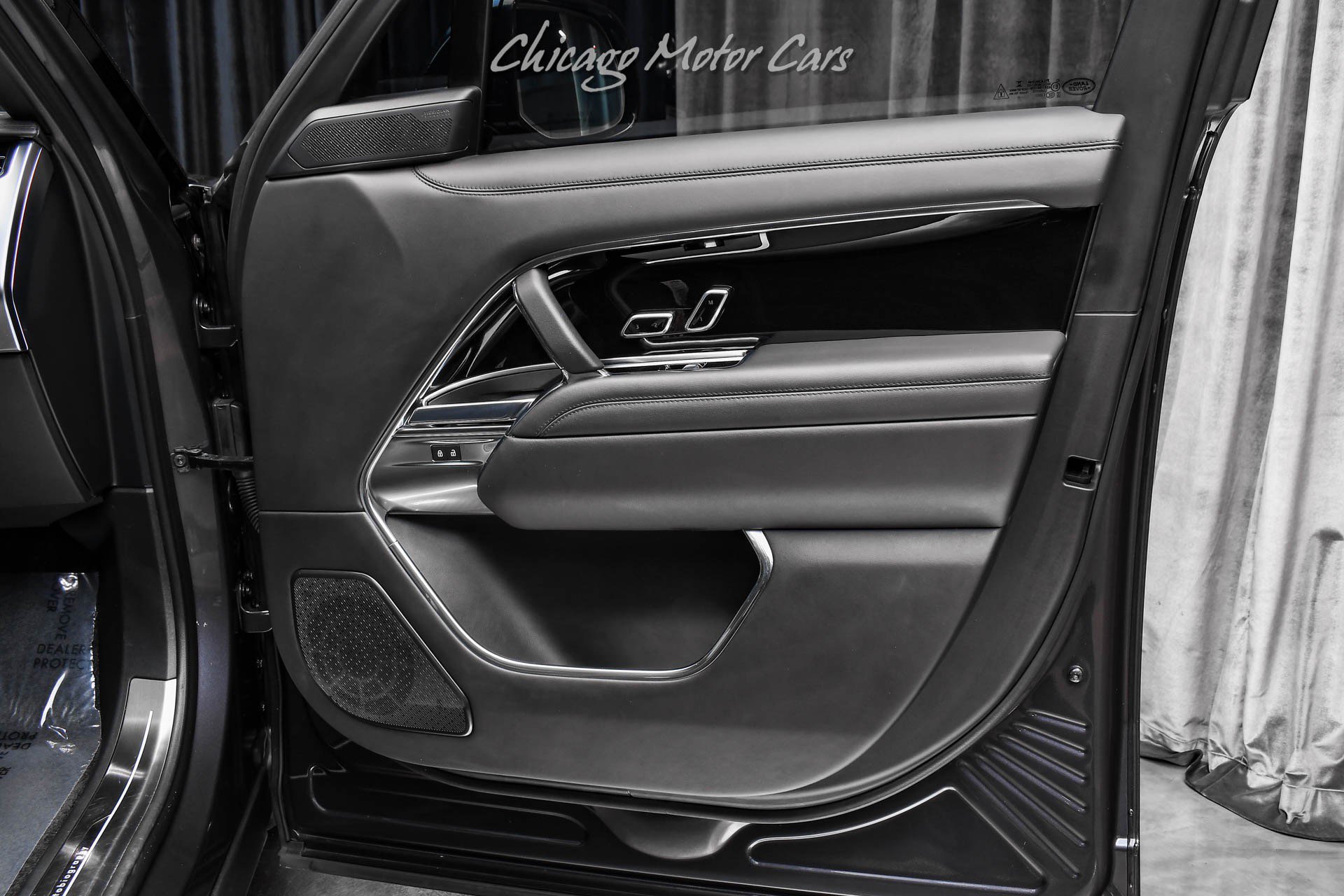 Used 2023 Land Rover Range Rover Autobiography AWD/4WD image 40