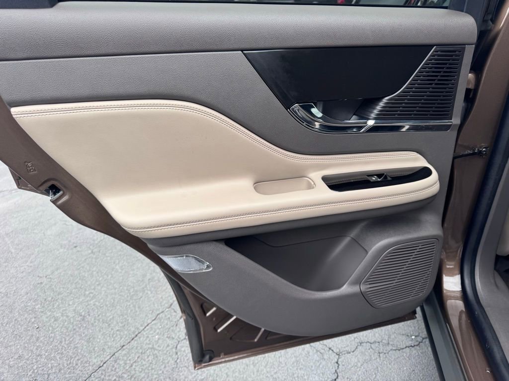 Used 2022 Lincoln Corsair FWD image 27