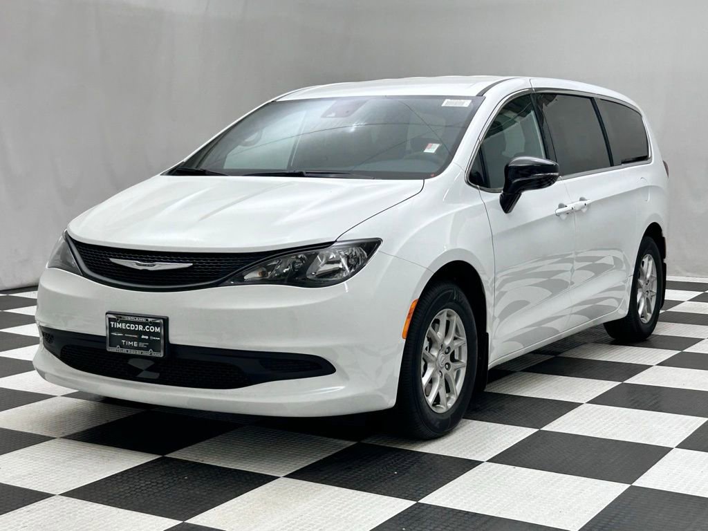 New 2026 Chrysler Voyager LX FWD image 4
