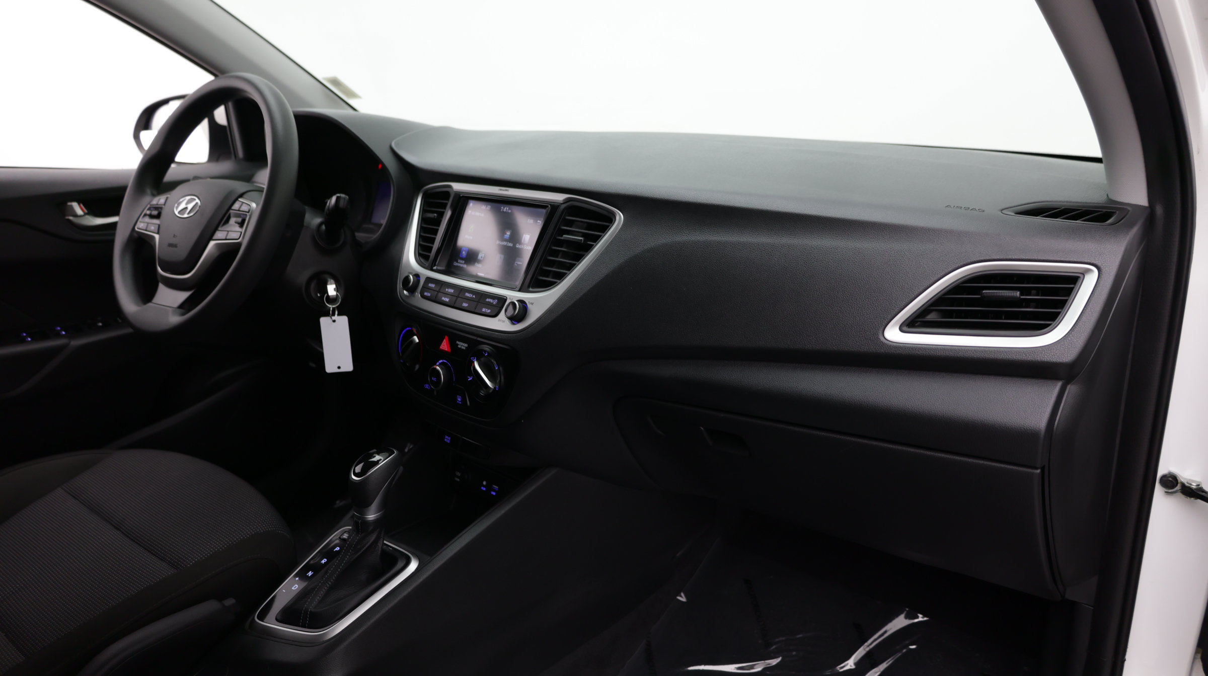 Used 2022 Hyundai Accent SEL FWD image 35