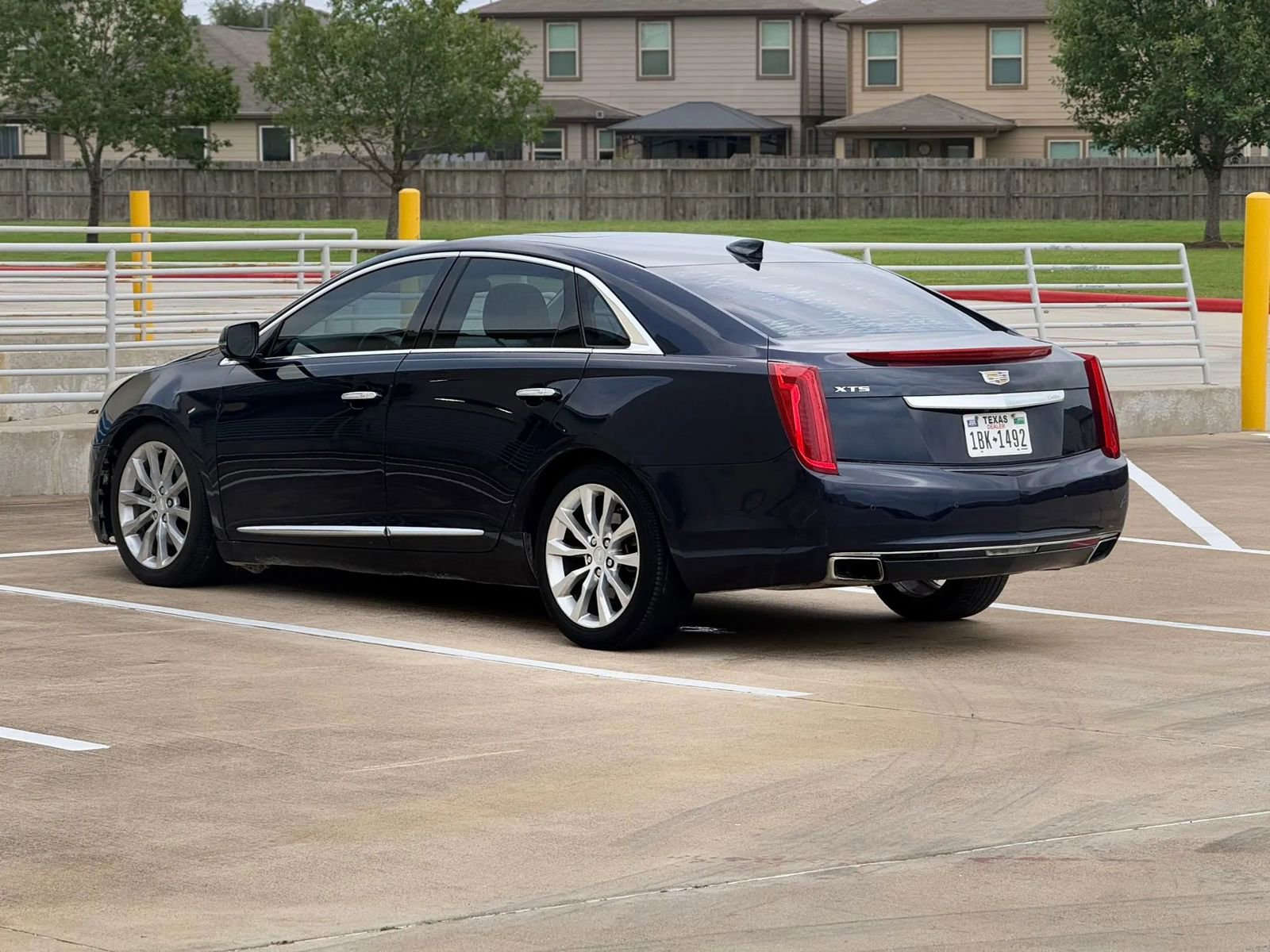 Used 2016 Cadillac XTS Luxury w/ Driver Awareness Package FWD image 5