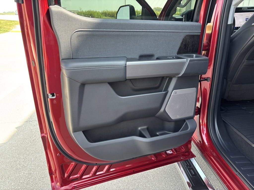 New 2026 Ford F350 Lariat image 32