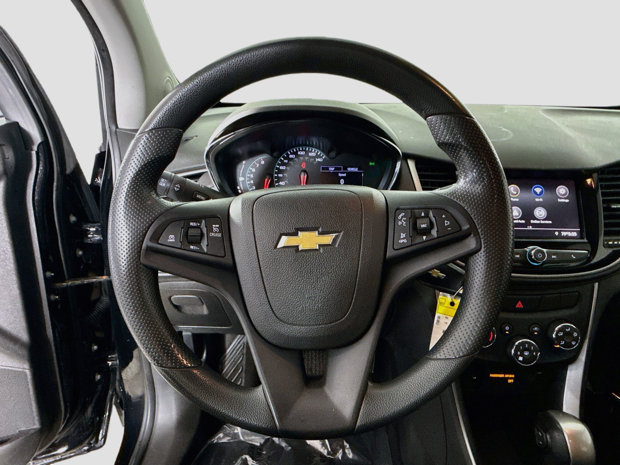 Used 2020 Chevrolet Trax LT FWD image 13
