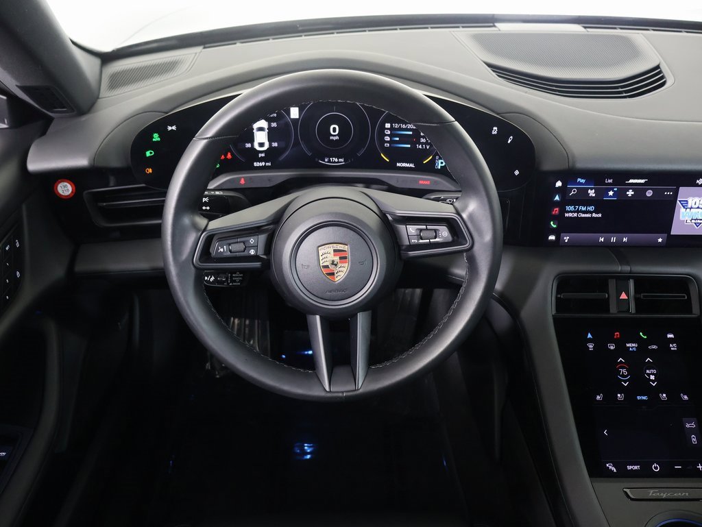 Used 2024 Porsche Taycan image 30