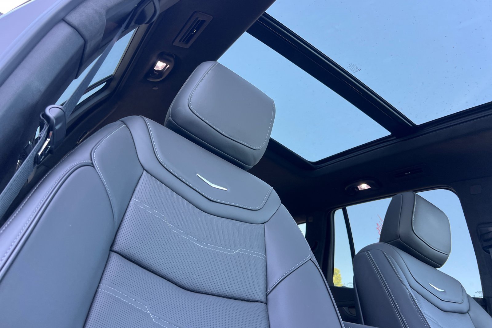 Certified 2024 Cadillac XT6 Sport w/ Platinum Package image 19