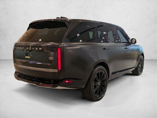 Used 2023 Land Rover Range Rover Long Wheelbase SE AWD/4WD image 5