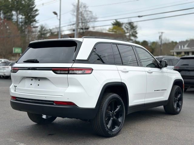 Used 2023 Jeep Grand Cherokee Altitude AWD/4WD image 6