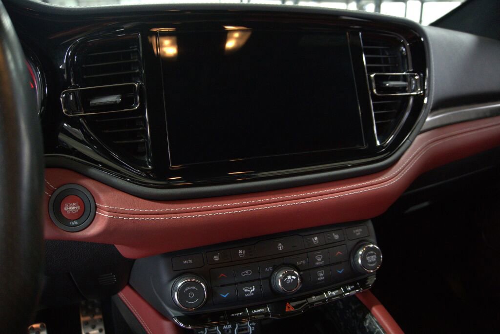 Used 2021 Dodge Durango SRT Hellcat w/ Premium Interior Group image 39