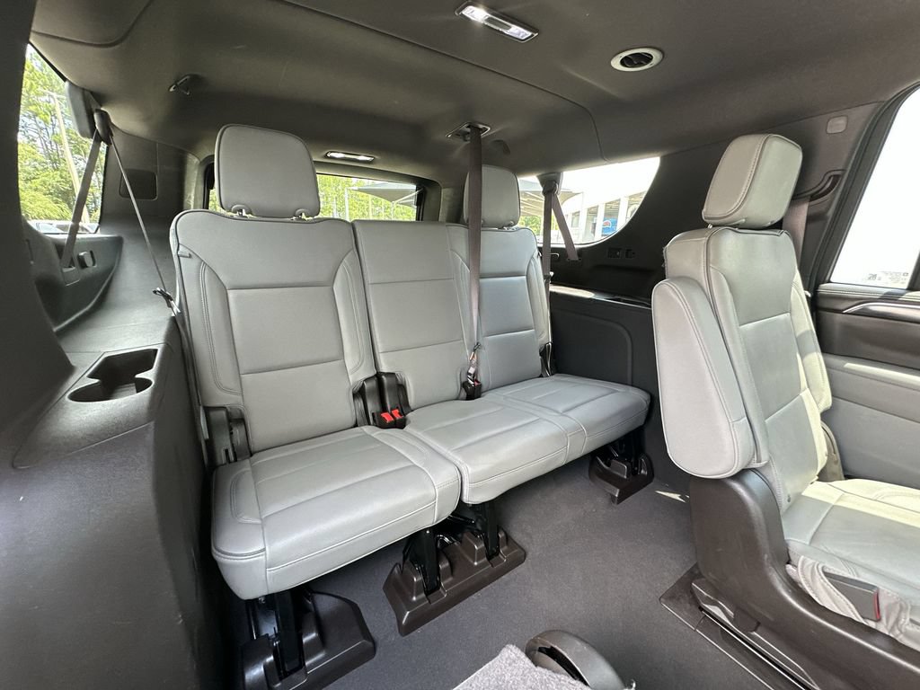 Certified 2022 GMC Yukon XL SLT w/ SLT Luxury Package RWD image 26