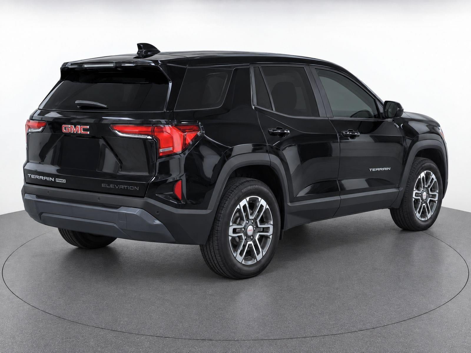 Used 2025 GMC Terrain Elevation AWD/4WD image 8