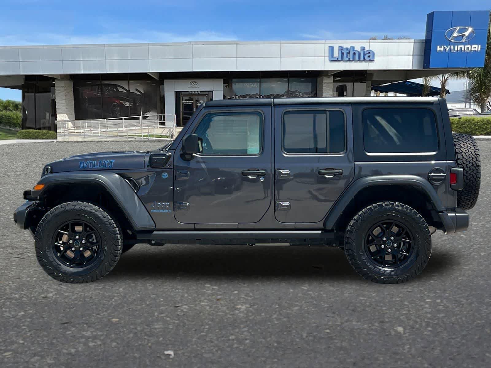 Used 2024 Jeep Wrangler Unlimited AWD/4WD image 6