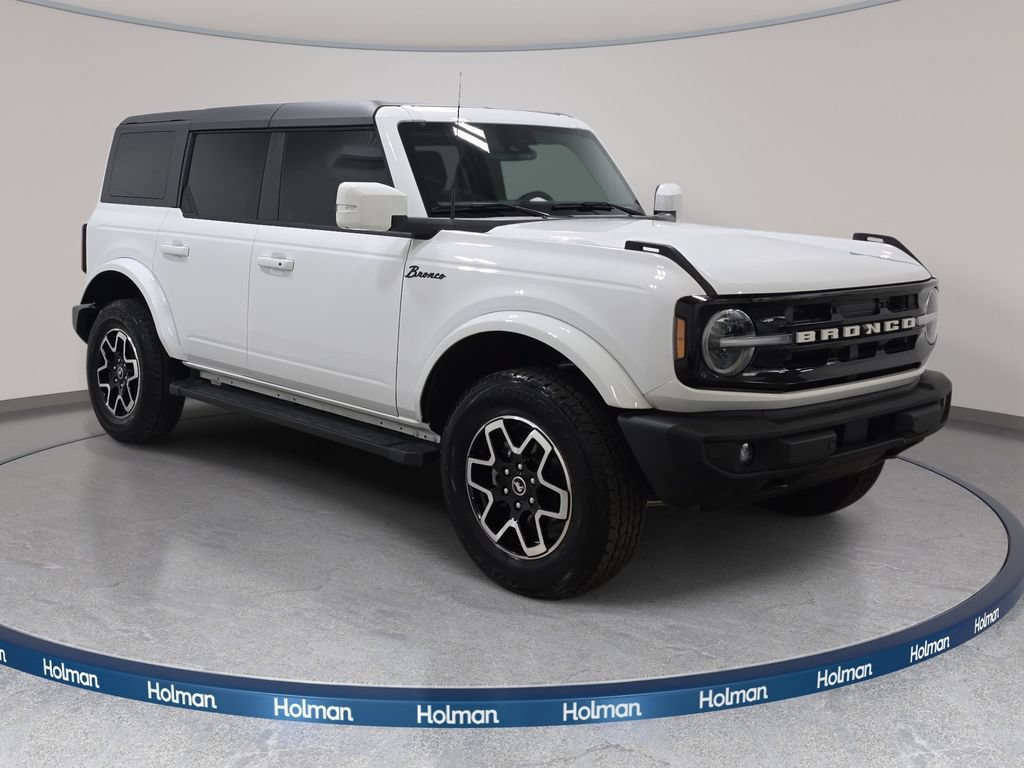 Used 2024 Ford Bronco Outer Banks AWD/4WD image 4
