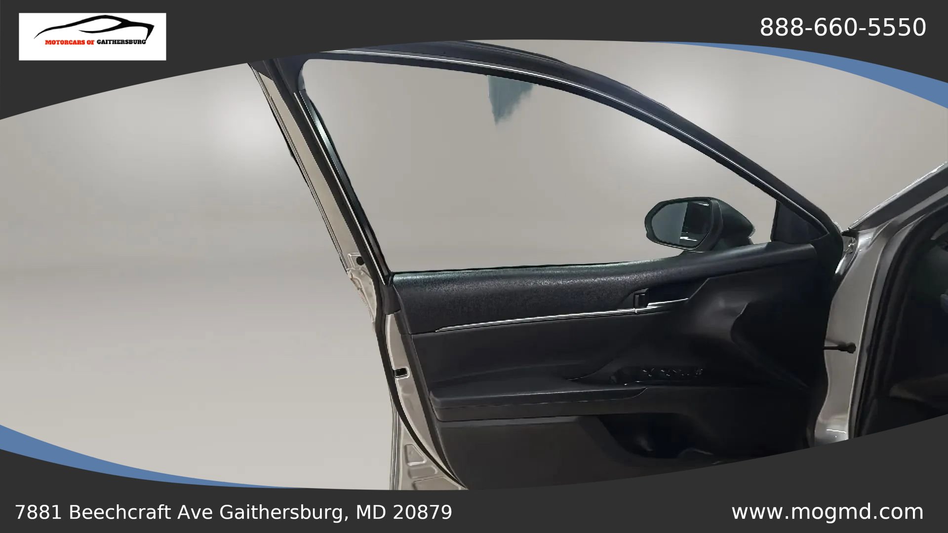 Used 2018 Toyota Camry LE FWD image 12