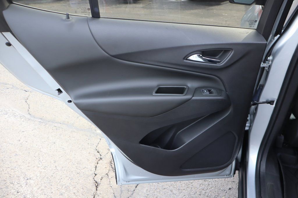 Used 2022 Chevrolet Equinox LT FWD image 27