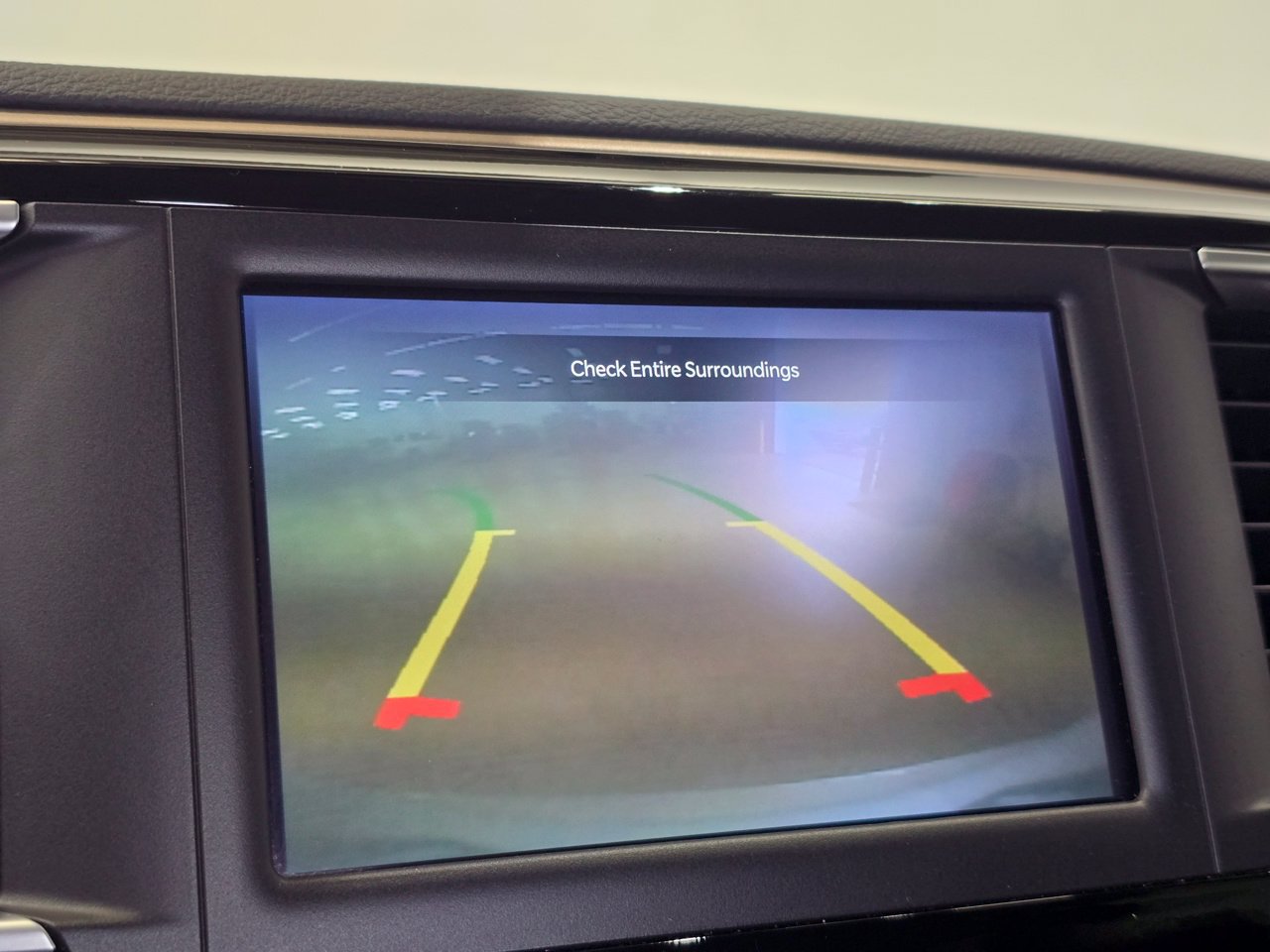 Used 2023 Chrysler Voyager LX FWD image 17