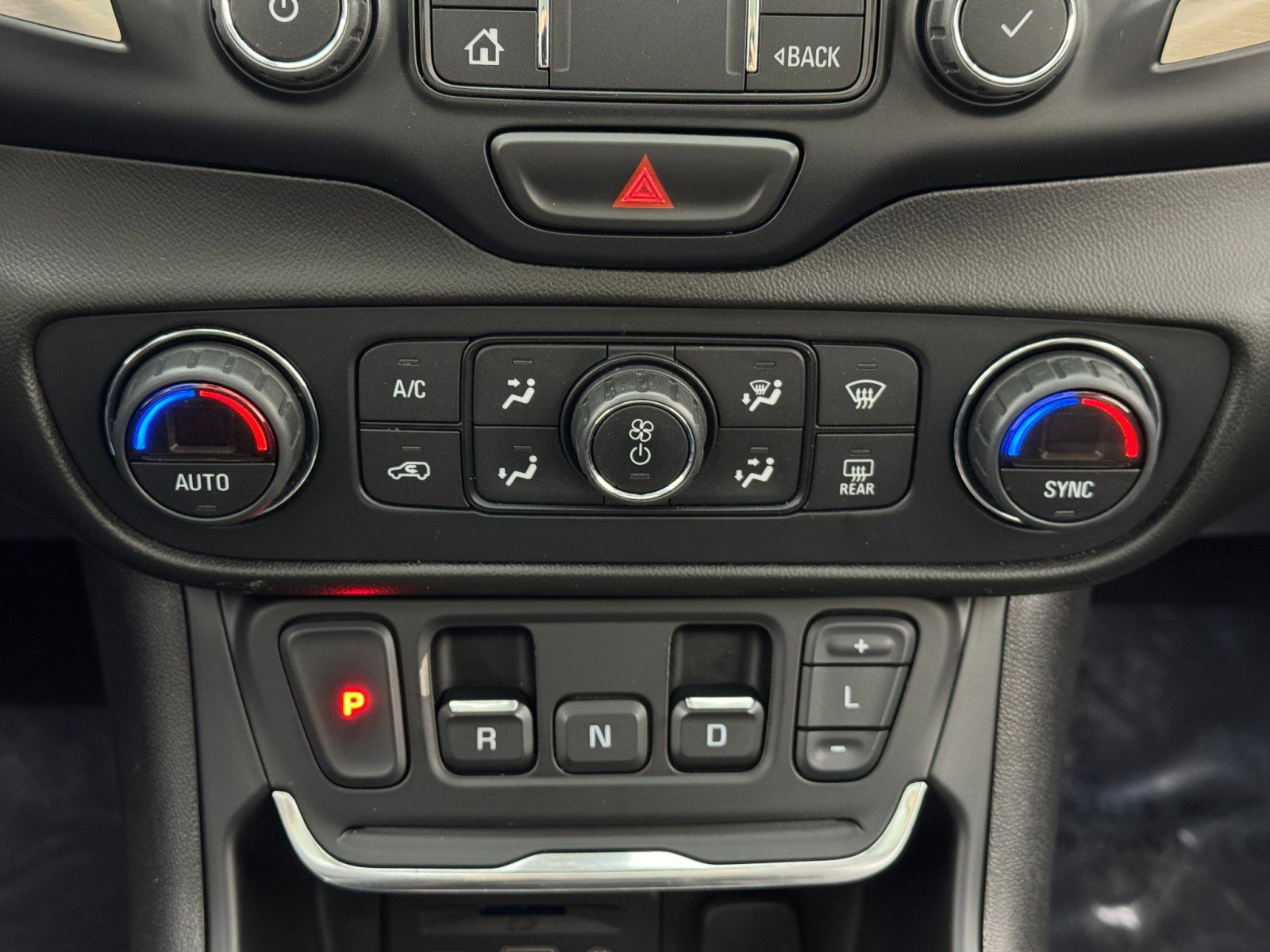 Used 2020 GMC Terrain Denali w/ GMC Pro Grade Package image 29