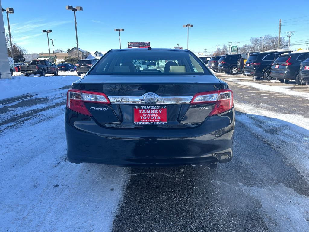 Used 2014 Toyota Camry XLE image 4